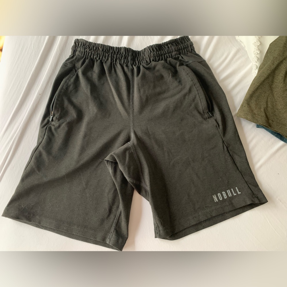 NoBull lightweight knit shorts size small